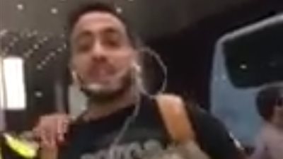 بالفيديو.. «كهربا» يعتدي على مشجع سعودي بمطار الرياض