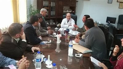 تفاصيل لقاء وفد قوى الشرقية بإدارة شركة النباتات الطبية (صور)