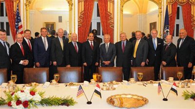 السيسي يبحث تعزيز العلاقات مع وفد الكونجرس الأمريكي بالاتحادية