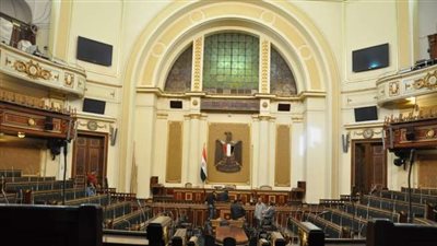 الأحزاب السياسية بالقليوبية تنقسم حول قرار الرئيس بتقسيم الدوائر الانتخابية.. 