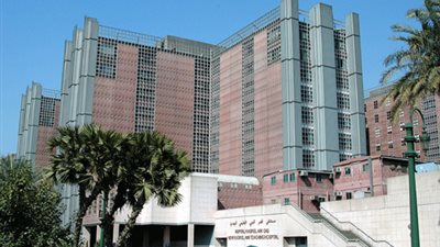 مدير مستشفيات جامعة القاهرة: قصر العيني لا يغلق أبوابه