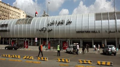 وفد برلماني يغادر مطار القاهرة متوجها إلى ألمانيا