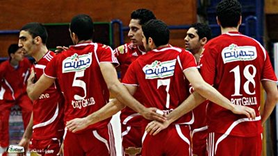 طائرة الأهلي تتقدم بمذكرة لمجلس الإدارة بمطالب الموسم الجديد