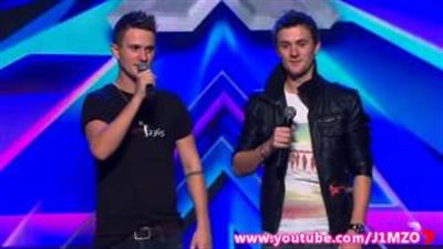 بالفيديو.. 7 ملايين مشاهدة لتوءم يشعل مسرح «إكس فاكتور» أستراليا