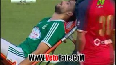 بالفيديو.. بازوكا يتعرض لإصابة خطيرة في مباراة النصر والاتحاد