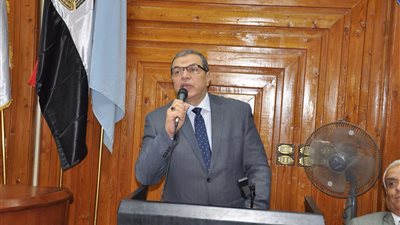 توزيع 536 شهادة أمان على العمالة غير المنتظمة بكفر الشيخ