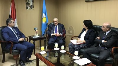 بالصور.. وزير الآثار يستقبل السفير الإيطالي