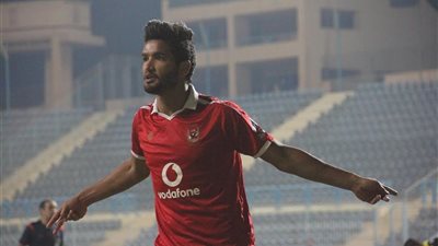 «20 دقيقة» الأهلي يتقدم بهدف أمام سموحة