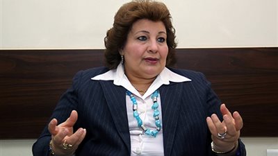 «عازر»: غياب النواب يؤثر على مناقشة مشروعات القوانين