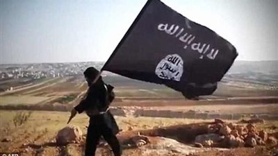 خبراء مكافحة الإرهاب يكشفون سبب فشل 54 دولة وتنظيم في هزيمة «داعش»