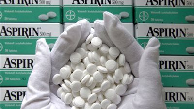 «قرص أسبرين» يوميًا يساعد البدناء في خفض مخاطر الإصابة بسرطان القولون