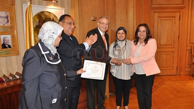 مجلس جامعة حلوان يكرم كليتي العلوم والسياحة لحصولهما على اعتماد الجودة