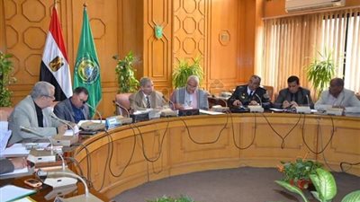 الموافقة على إضافة 16 فصلا بالمدرسة الدولية باﻹسماعيلية 