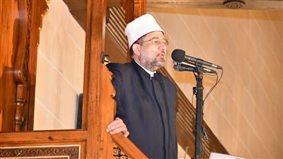 وزير الأوقاف يلقي خطبة الجمعة من مسجد فاطمة النبوية