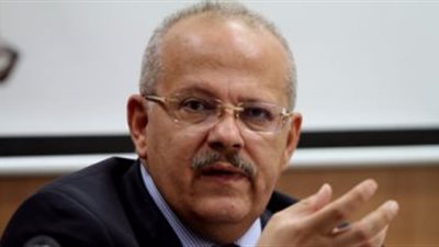 «الخشت» يوجه بسرعة علاج طالب عراقي بمستشفى الطلبة