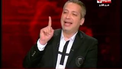 بالفيديو.. مشاهير «رجال» تعرضوا للتحرش.. تامر أمين: «الستات تضايقني».. عمرو يوسف: «اعتبرته تصرف عادي من معجبة».. وعزت أبو عوف: «زوجة رئيس مخابرات دولة قطعت شرايينها 