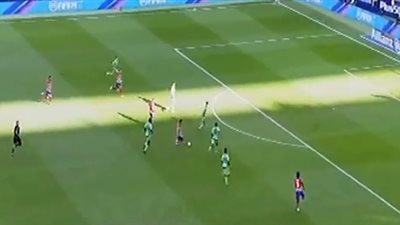 أتلتيكو مدريد يفوز على ريـال بيتيس 1/0 ويتصدر الليجا مؤقتا (فيديو)