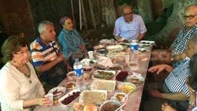 بالصور.. إفطار جماعي لجماعة الفنانين والكتاب بأتيلية الإسكندرية