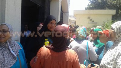 بالصور.. وقفة لطلاب «الإعدادية» أمام «تعليم القاهرة» بسبب التنسيق