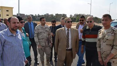 محافظ الإسماعليلة يتفقد مشروعات المحاور الرئيسية الجديدة (صور)