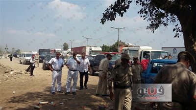 بالصور... حملة مرورية لإزالة الإشغالات أعلى الطريق الزراعي والدائري