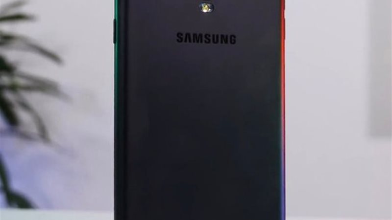  جالاكسي J7 +