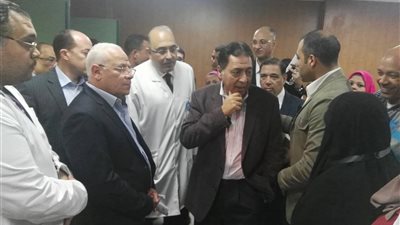 بالصور.. وزير الصحة يوجه بتوفير جهاز لكشف ورم الثدي بمستشفى بورسعيد