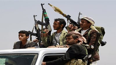 إيران تنفي الاتهامات السعودية بإرسال السلاح إلى اليمن