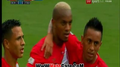 بيرو تفوز على أستراليا 0/2 ويودعان المونديال (فيديو)