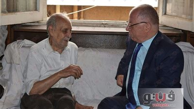 بالصور.. وزير الثقافة يكرم وديع فلسطين