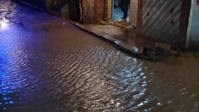 انقطاع الكهرباء عن مناطق حيوية بالإسكندرية بسبب هطول الأمطار
