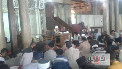 بالصور.. فتحى حجازى يشرح ابن عقيل برواق الجامع الأزهر