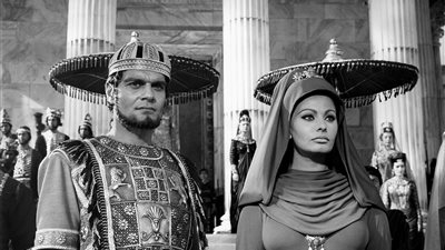 صوفيا لورين تنعي عمر الشريف بطريقتها الخاصة