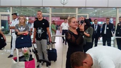 3 أفواج سياحية تصل القاهرة لزيارة المعالم الأثرية