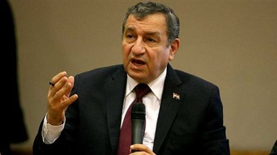 الصالون الثقافي العربي: كتاب عن عصام شرف وزيارة العراق قريبا