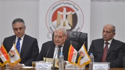 «الوطنية للانتخابات» تستعرض تيسير إجراءات تصويت المصريين في الخارج