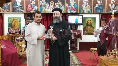 كنيسة مارجرجس بقنا تكرم الفائزين بالمسابقة الأسرية (صور)