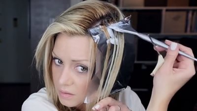 خطوات صبغة الشعر بالمنزل لمواجهة ارتفاع الأسعار