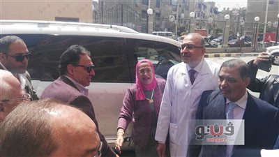 بالصور.. وزير الصحة: توفير جهاز تعقيم لمستشفى الولادة ببورسعيد