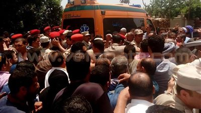 بالصور.. تشييع جثمان شهيد الشيخ زويد بمسقط رأسه في البحيرة