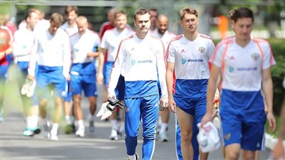 روسيا يبدأ استعداداته لإسبانيا وغياب ألكسندر للإصابة (فيديو وصور)