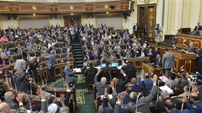 لجان البرلمان تبدأ مناقشة مشروع قانون التأمينات الجديد.. خلاف حول رفع سن المعاش لـ65.. الدفاع عن المعاشات: القانون الموحد مرفوض.. إهدار لحقوق الشباب في التعيين.. 