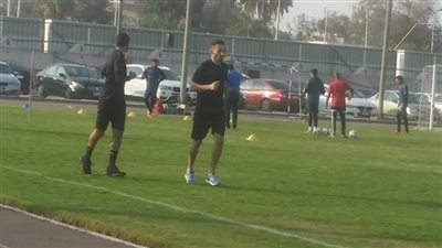 محمد خليفة يعود للتدريبات الجماعية مع الإنتاج الحربي