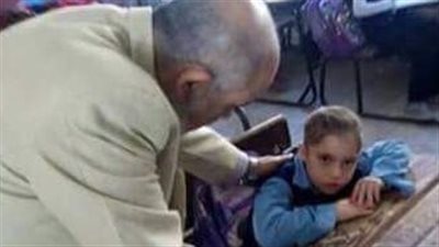 صور طفلة يتيمة مصابة بالسرطان تُبكي نشطاء فيس بوك