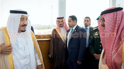 سر مغادرة ملك السعودية البلاد في إجازة غامضة