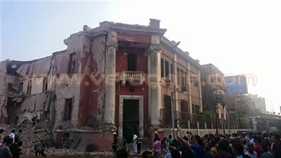 العثور على باقي السيارة المستخدمة في انفجار القنصلية الإيطالية