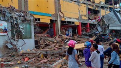 زلزال بقوة 7.1 درجة يضرب إندونيسيا