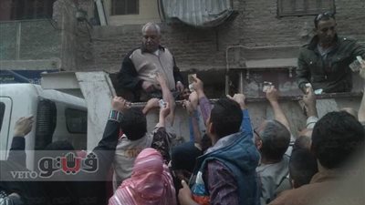 منى عراقي: «الناس مجبرة تشتري السكر من عربية الزبالة»