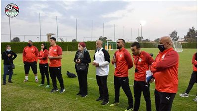 انطلاق المعسكر المفتوح لمنتخبي الكرة النسائية.. وسحر عبد الحق تطالب اللاعبات بالالتزام