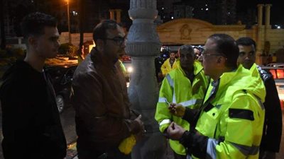 محافظ الإسكندرية يتابع أعمال تصريف مياه الأمطار